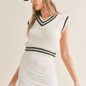 Women's Country Club V-Neck Sweater Vest | Ivory Black